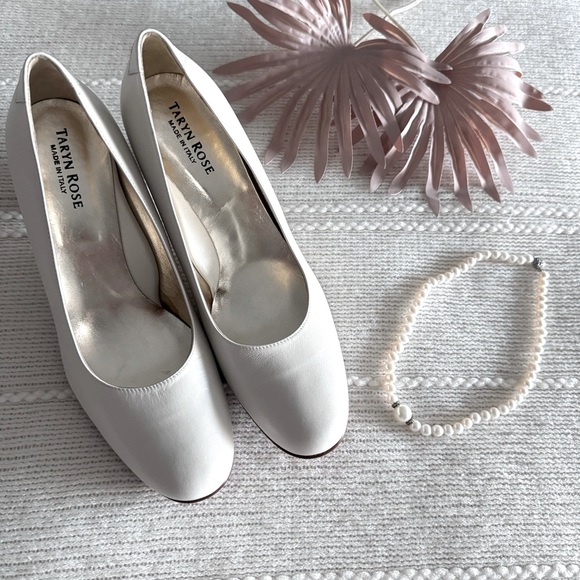 Taryn Rose Cream All Leather Block Heel Pumps Size Euro 39.5 Us 9 - Picture 3 of 16